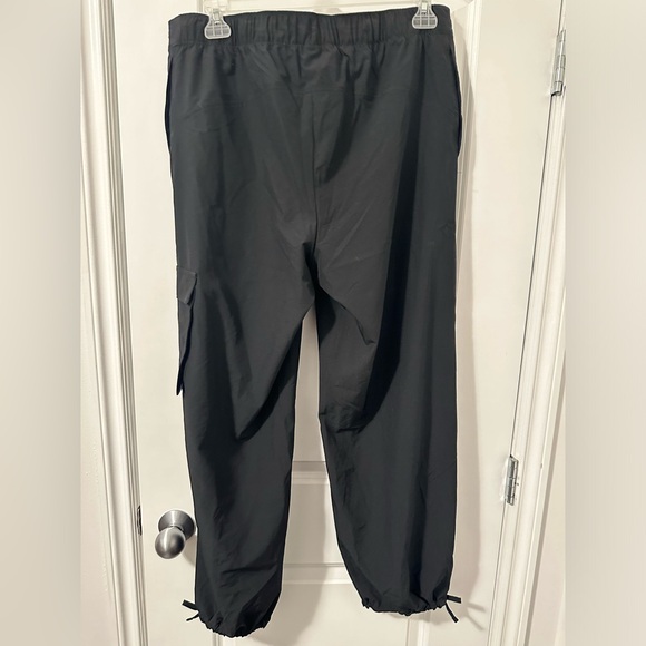 Women’s Old Navy Black Stretchtech Jogger Pants, Size L - Picture 2 of 3